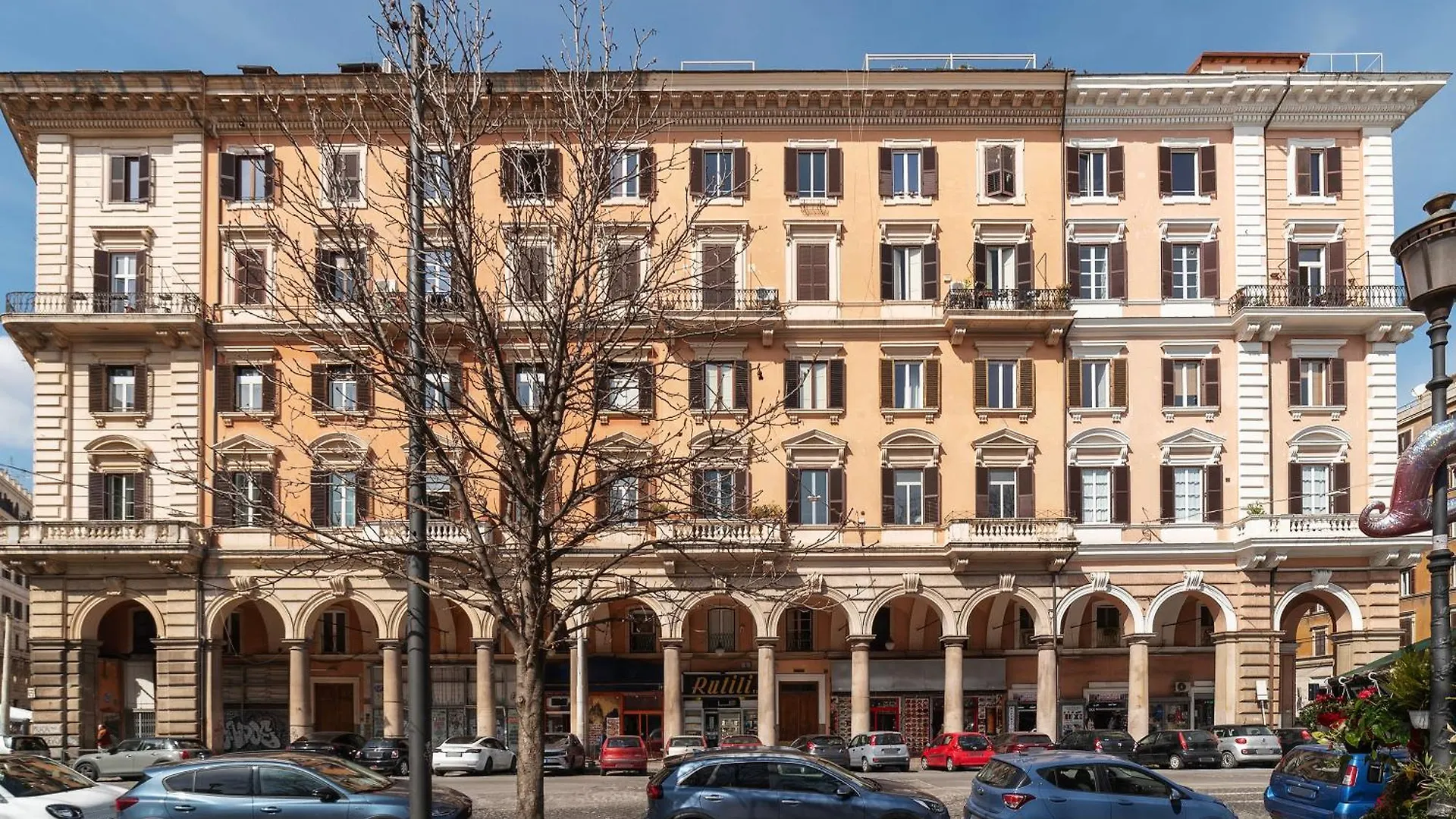 Piazza Vittorio Emanuele II Classic Apartment Rzym