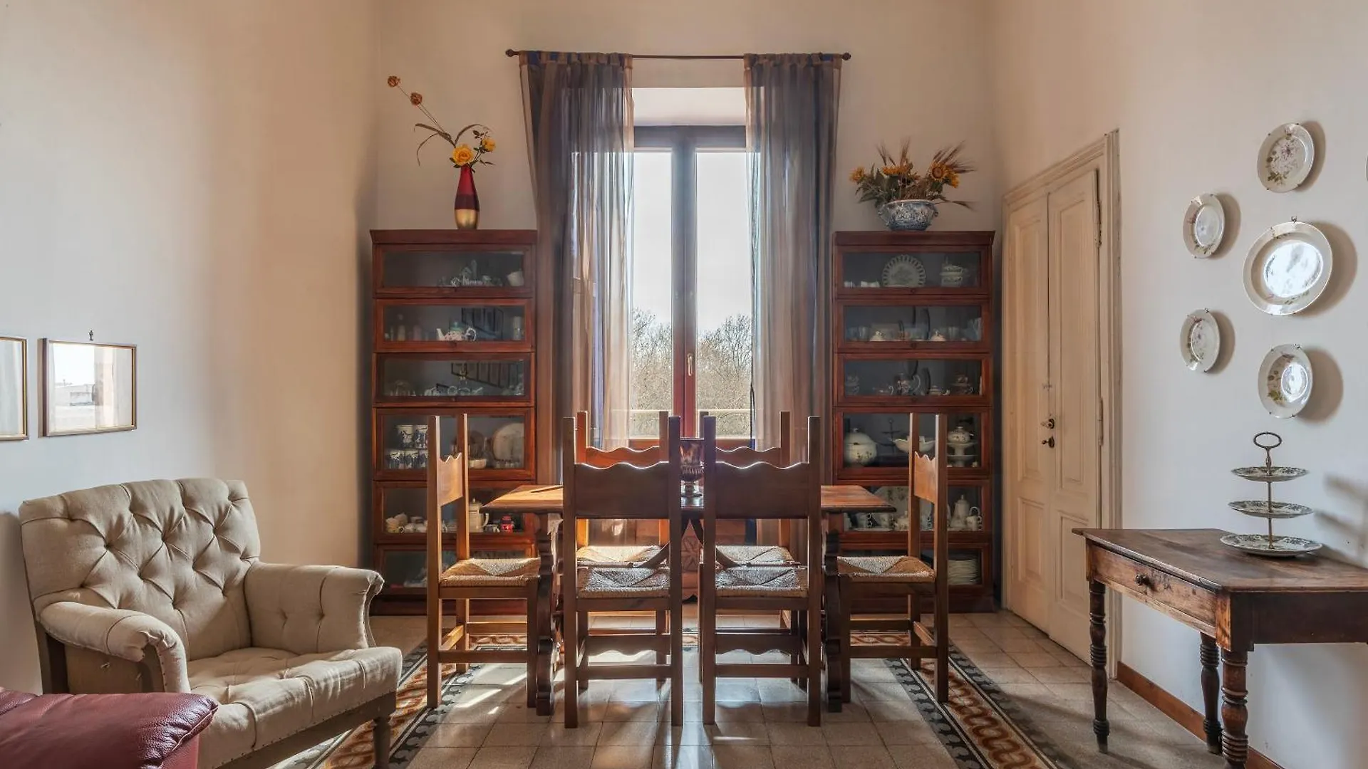 Piazza Vittorio Emanuele II Classic Apartment Rome Italy