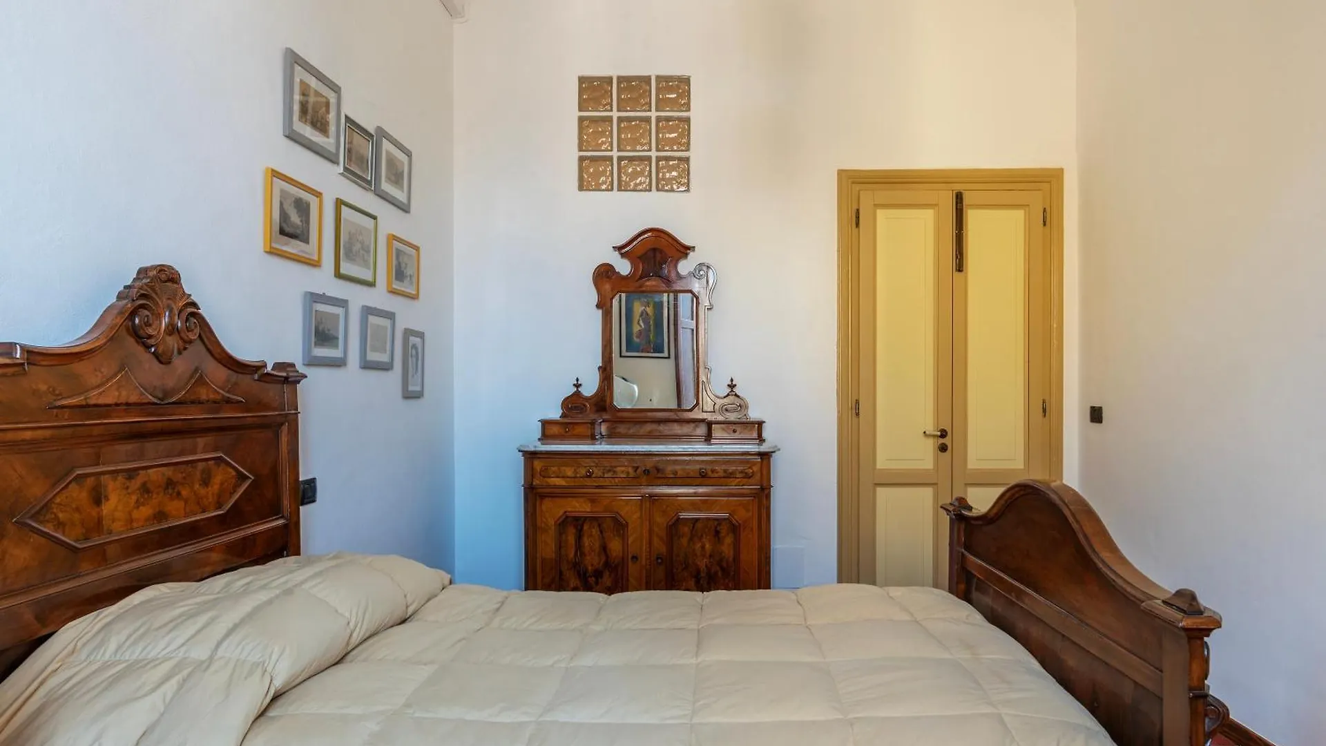 Piazza Vittorio Emanuele II Classic Apartment Rome