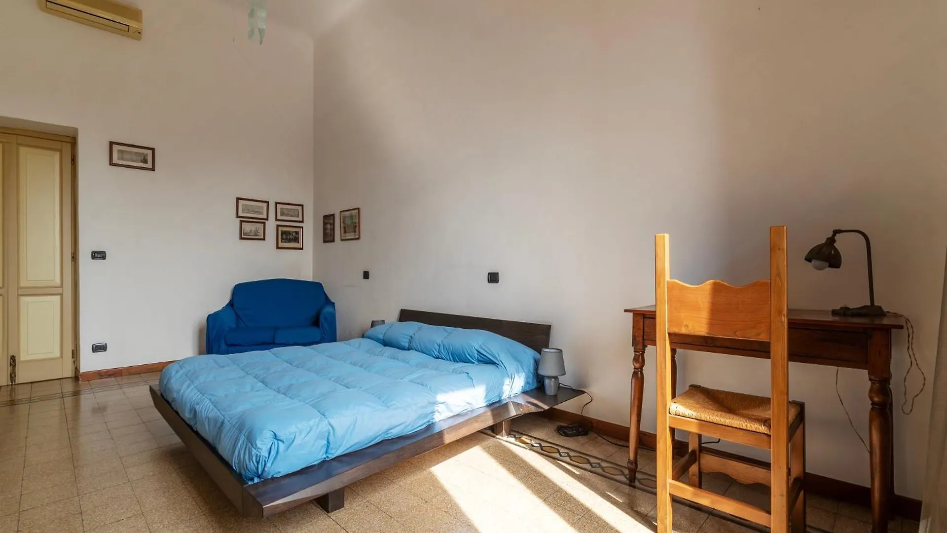 Piazza Vittorio Emanuele II Classic Apartment Rome Italy
