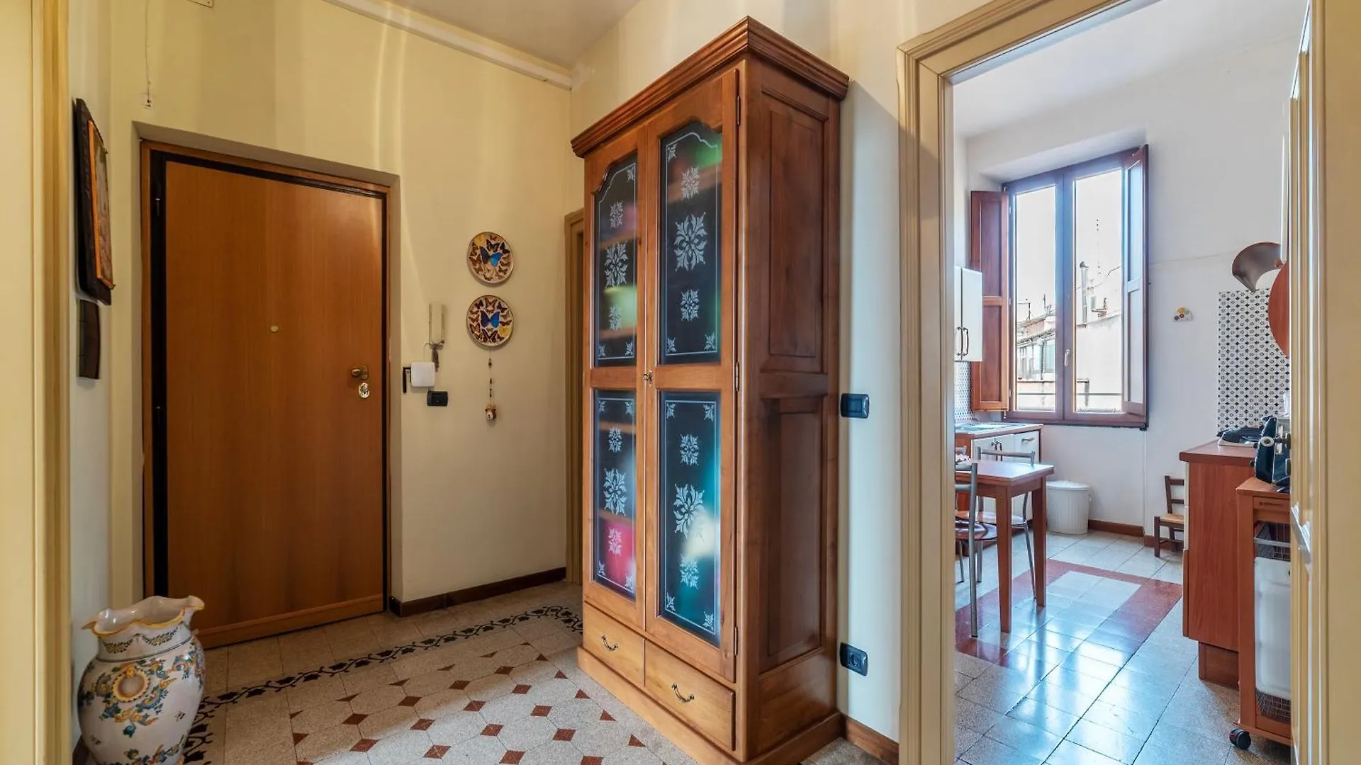 Piazza Vittorio Emanuele II Classic Apartment Rome Italy