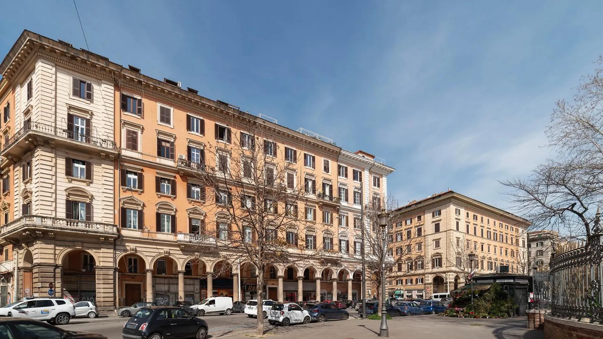 Piazza Vittorio Emanuele II Classic Apartment Rome Italy